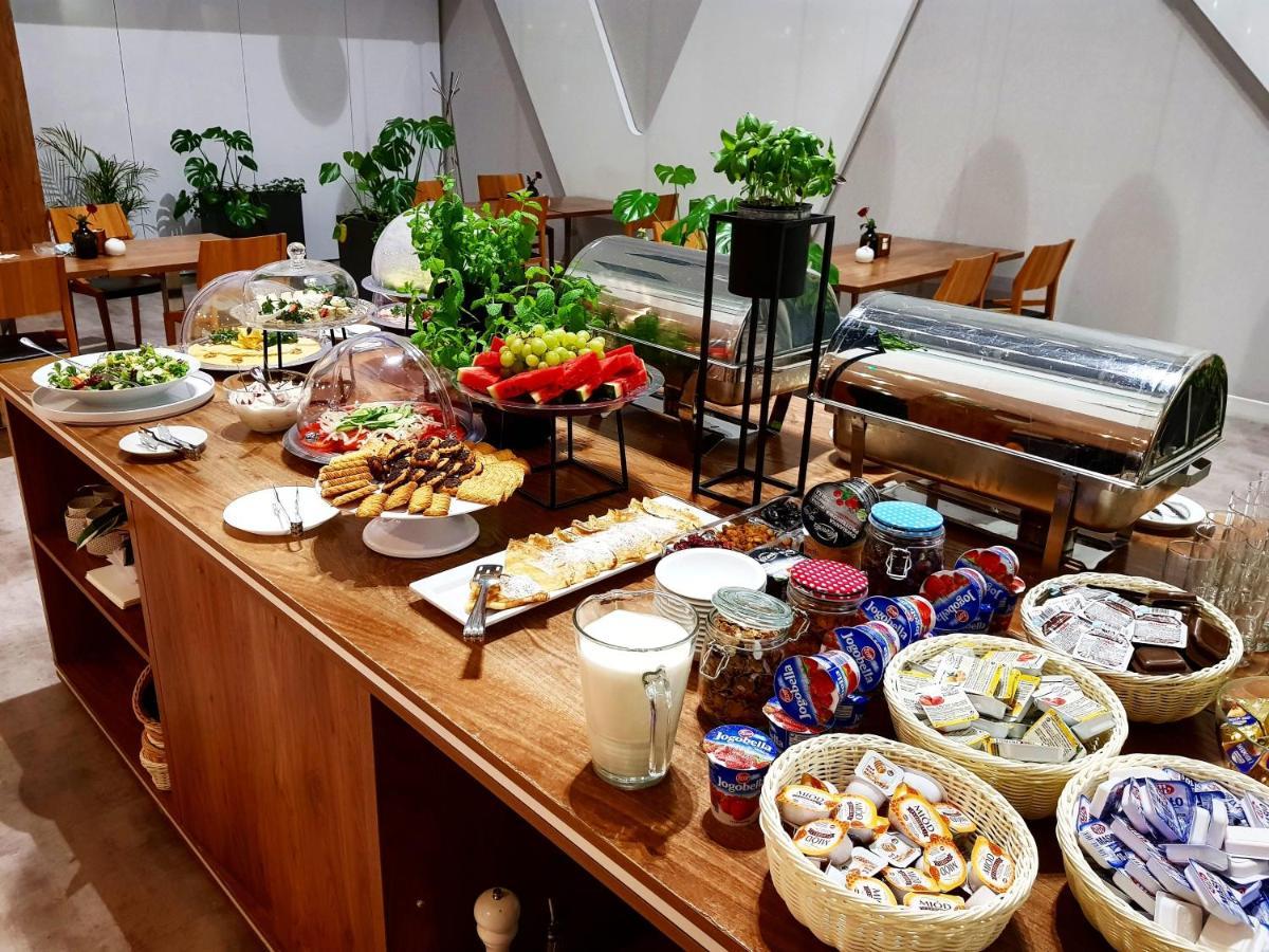 Hotel Porto Radomsko Eksteriør billede